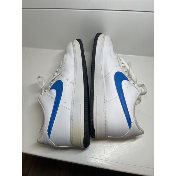 Nike Air Force One Men’s White Mismatched Swooshes Size 14 CT2816-100 - Picture 13 of 15